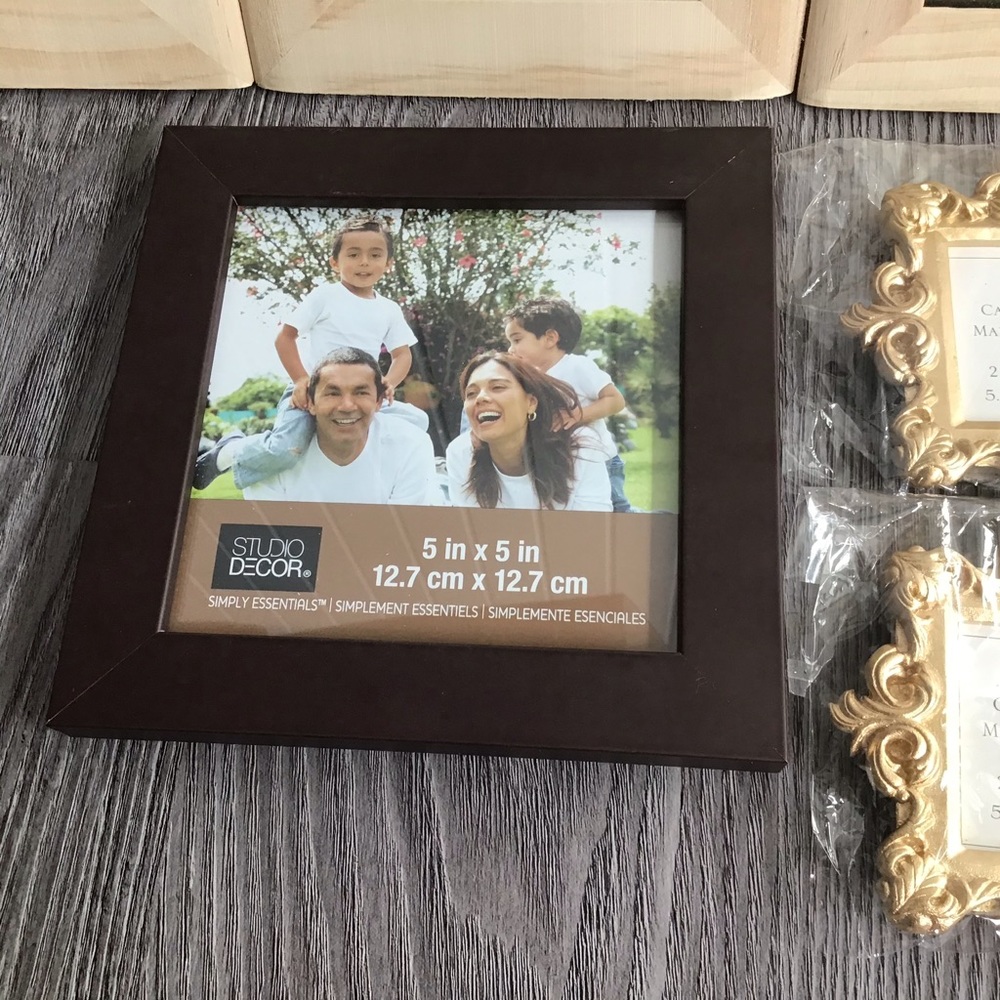 Photo Frame Lot - Picture 3 of 4